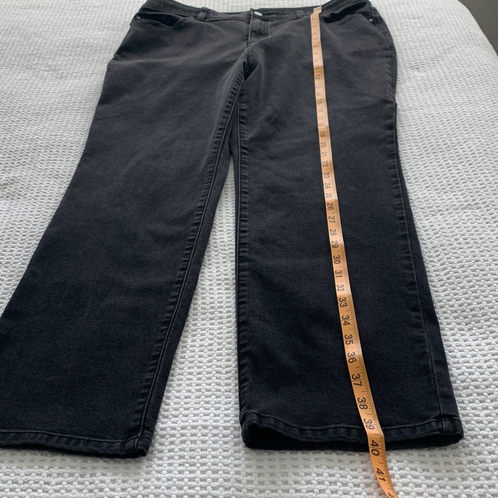 Chico’s Jeans Fabulously Slimming Black Size 14 Short - Picture 9 of 14
